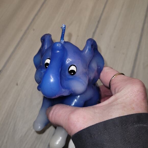 Vintage Candle Blue Elephant Wax Cute - Picture 7 of 7